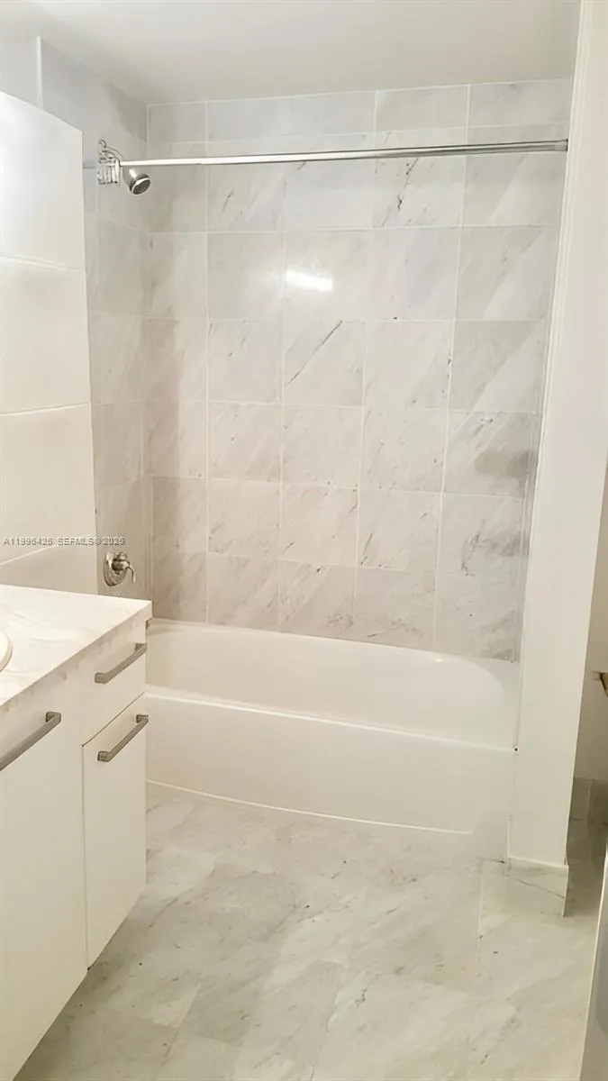253 NE 2nd St # 222, Miami FL 33132