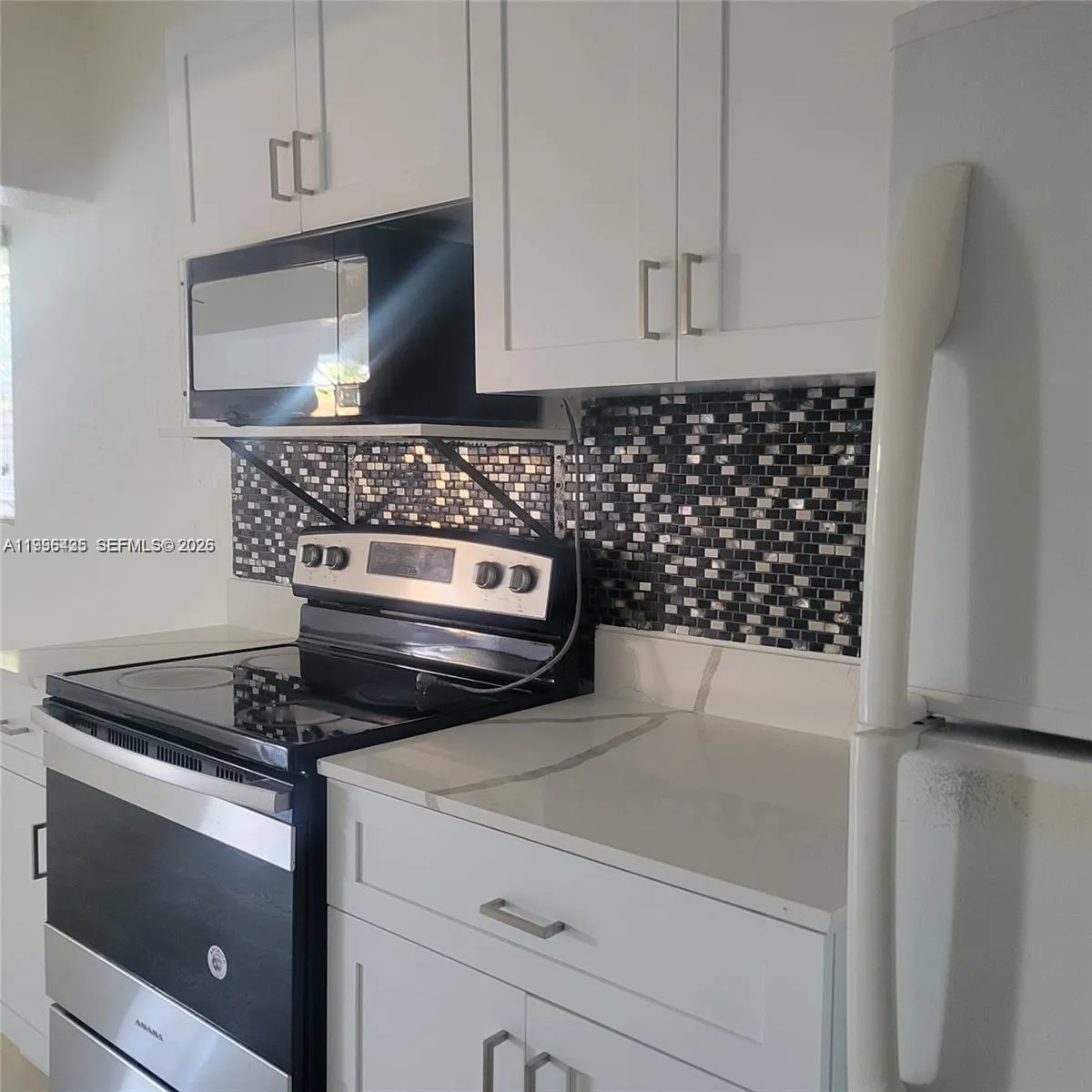 715 SW 6th St, Dania Beach FL 33004