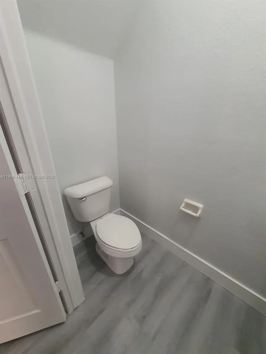 16648 SW 83rd Ln # 16648, Miami FL 33193