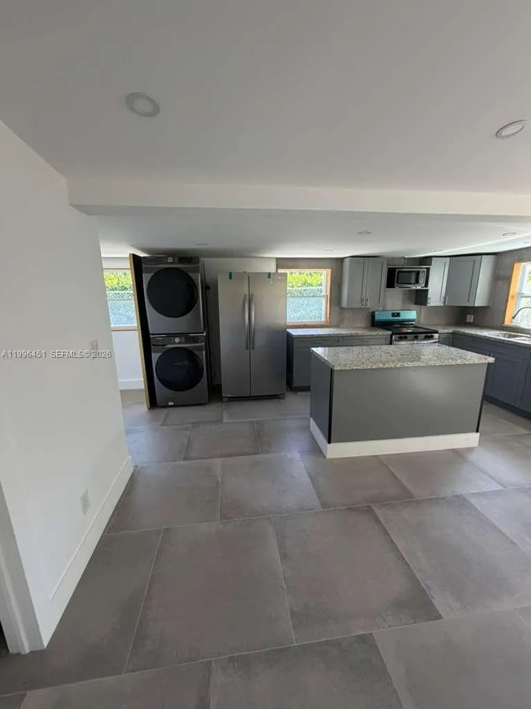 14240 S Biscayne River Rd # 2, Miami FL 33161