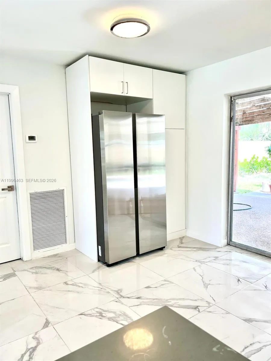 329 SW 3rd St, Boca Raton FL 33432