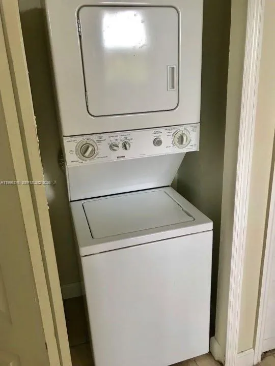 2731 SE 17th Ave # 201, Homestead FL 33035