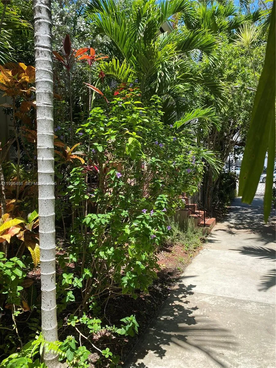 40 Almeria Ave # 16, Coral Gables FL 33134