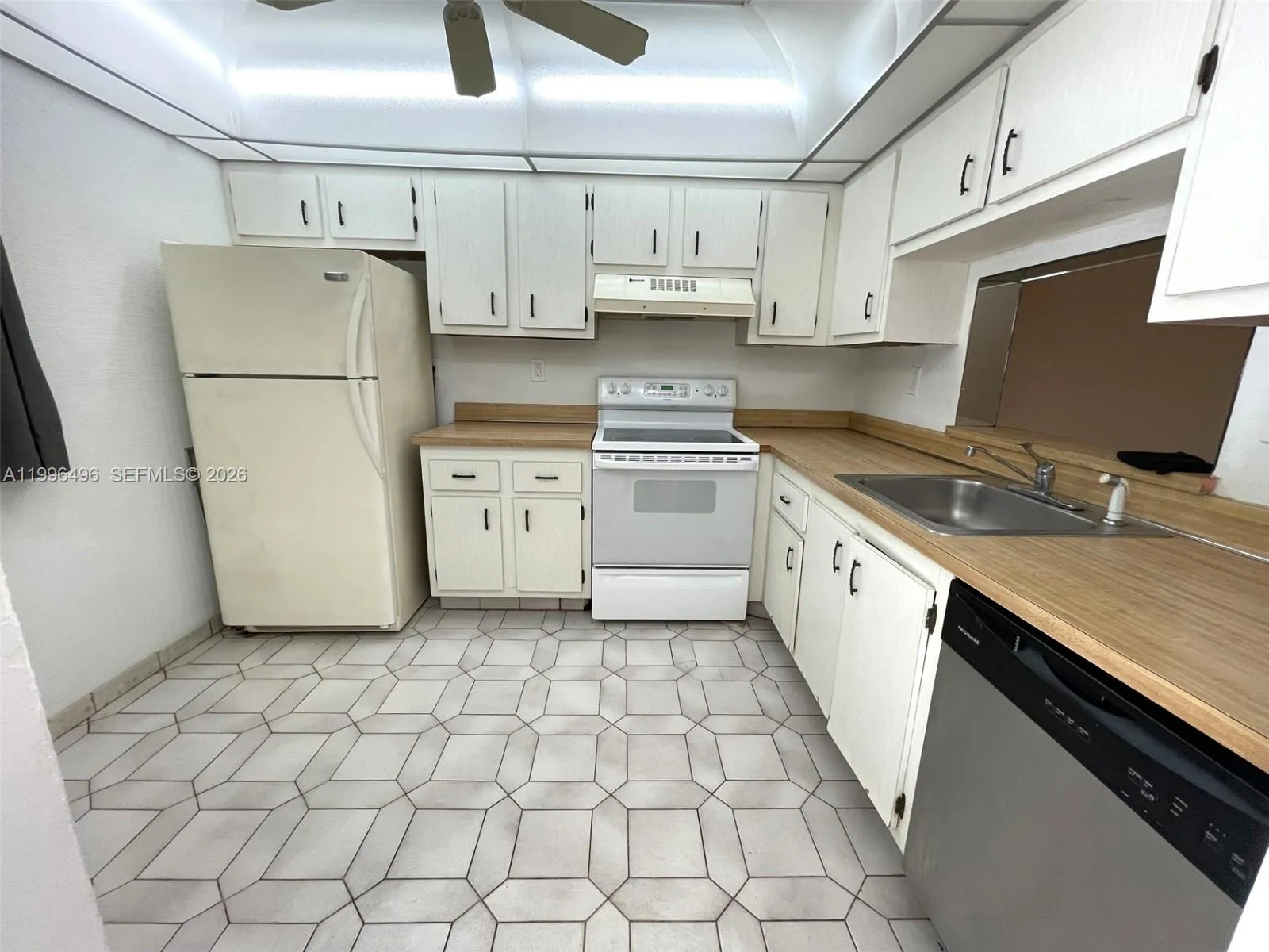 1810 SW 81st Ave # 2401, North Lauderdale FL 33068