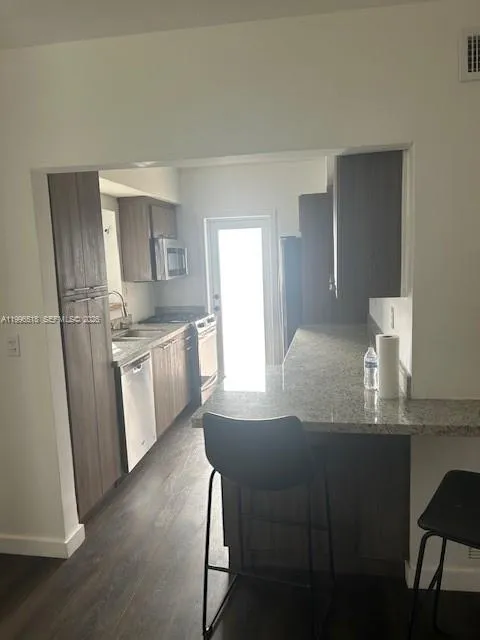 1785 Calais Dr # 5, Miami Beach FL 33141