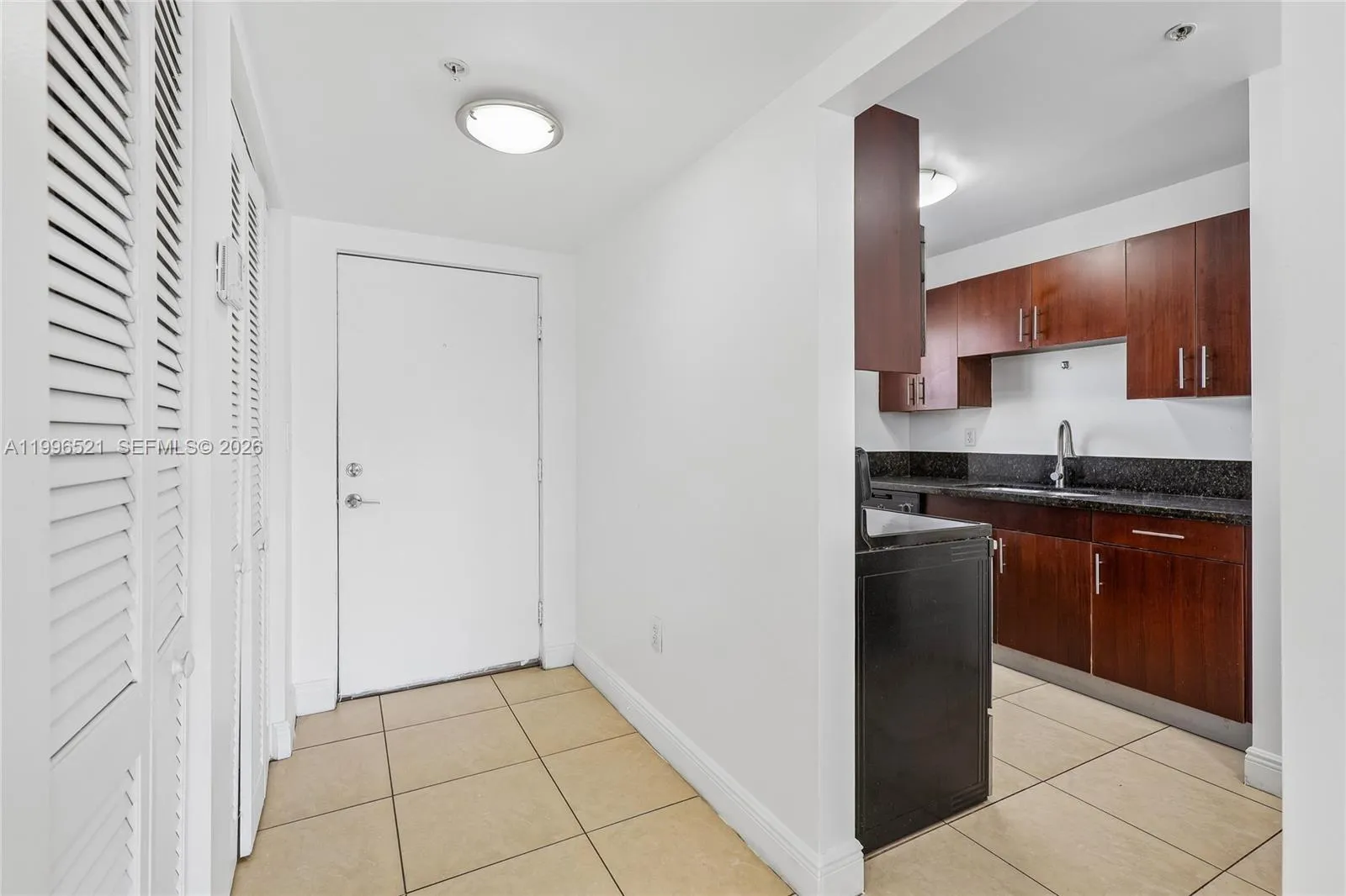 4137 Stirling Rd # 507, Dania Beach FL 33314