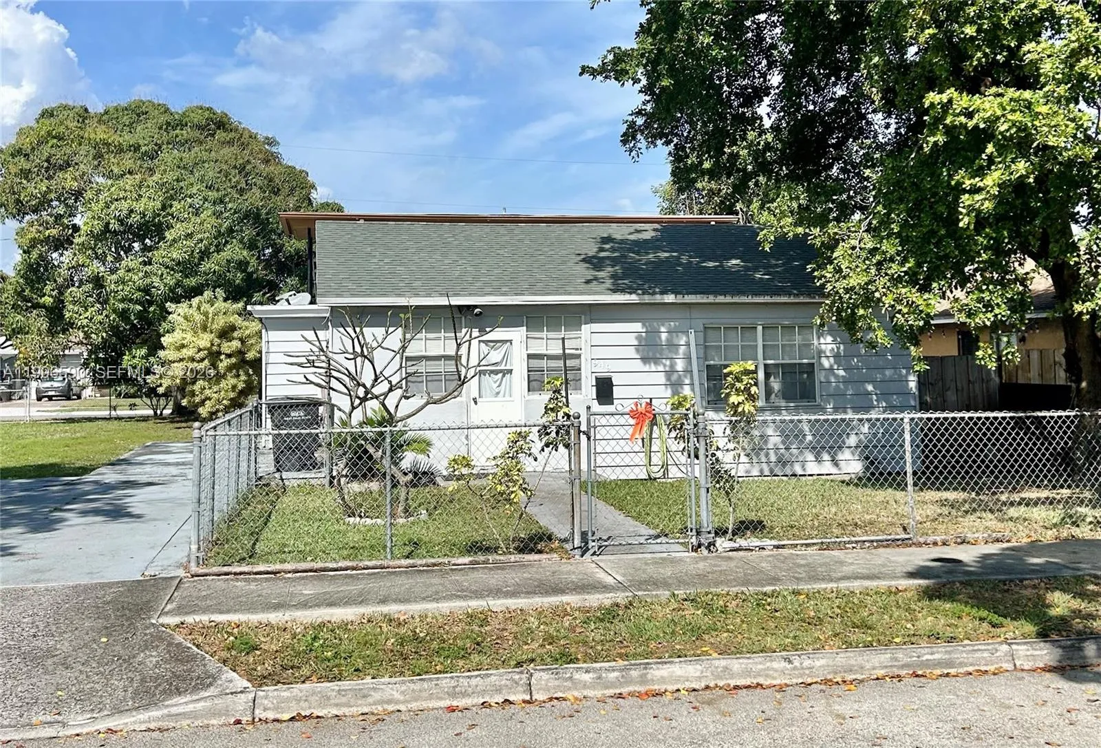 940 Charles St, West Palm Beach FL 33401