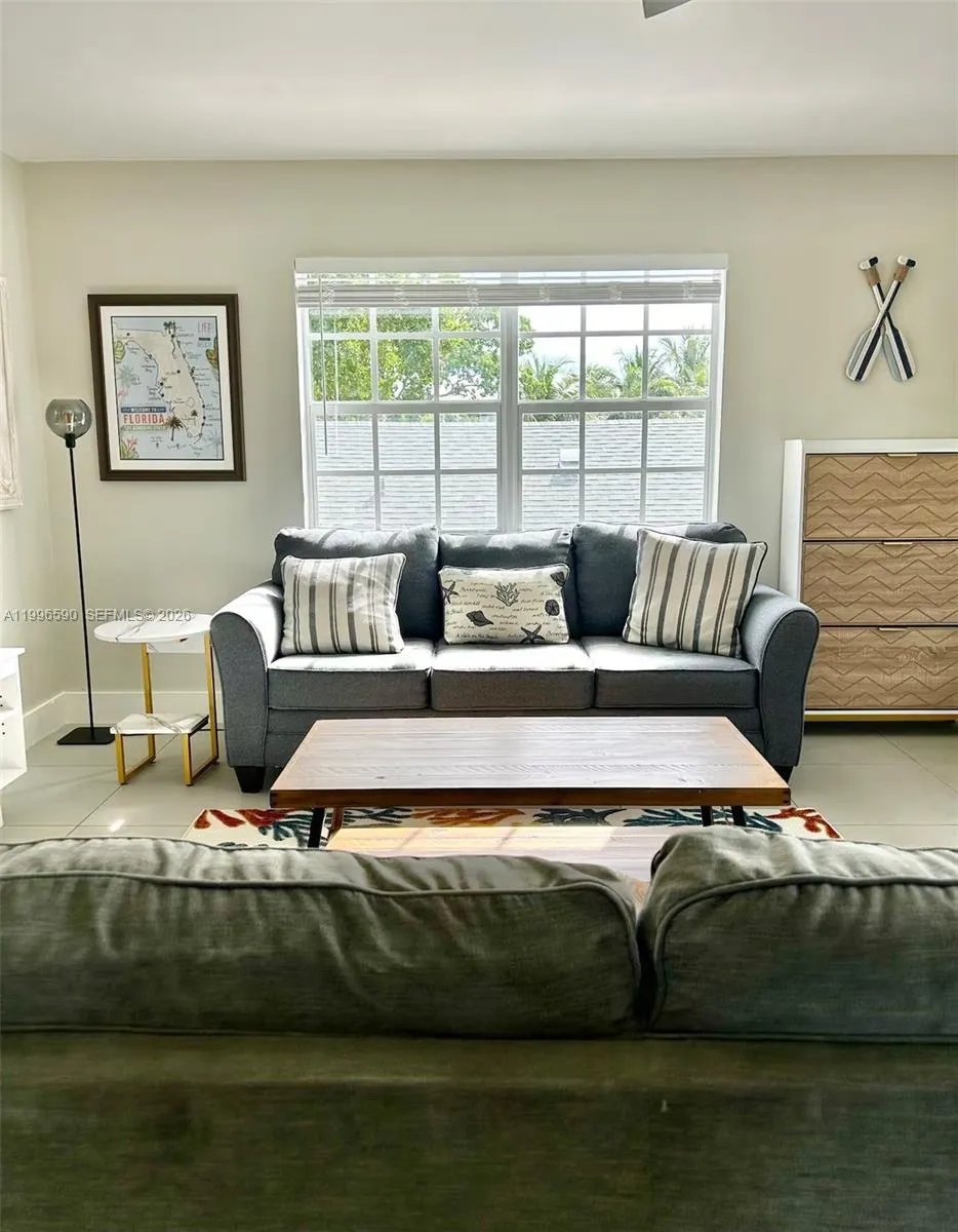 940 Charles St, West Palm Beach FL 33401