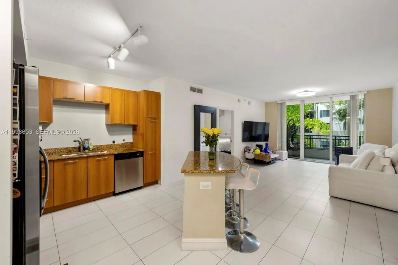 2 bedroom 2 bath for sale at 510 NW 84th Ave # 220, Plantation FL 33324