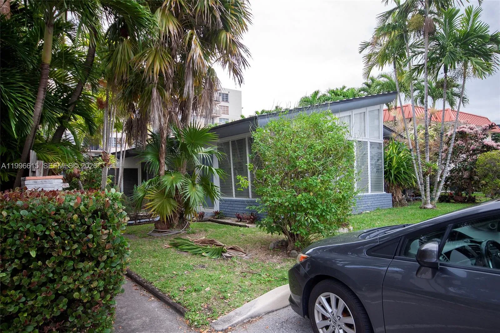 1050 92nd St # 4, Bay Harbor Islands FL 33154