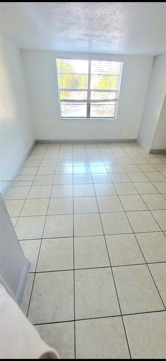 1805 W 56th St # 209, Hialeah FL 33012