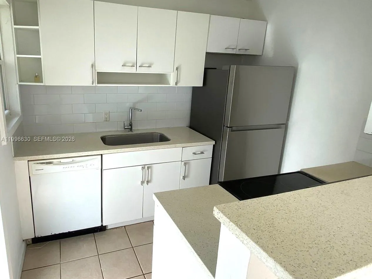 920 NE 108th St # B, Biscayne Park FL 33161