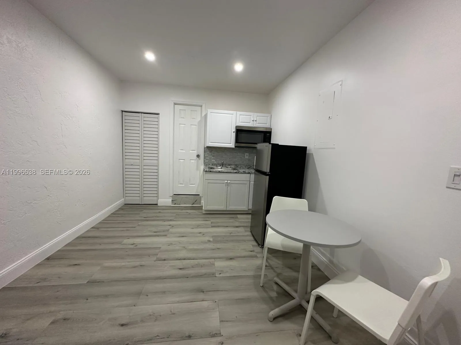 12683 NW 10th St, Miami FL 33182