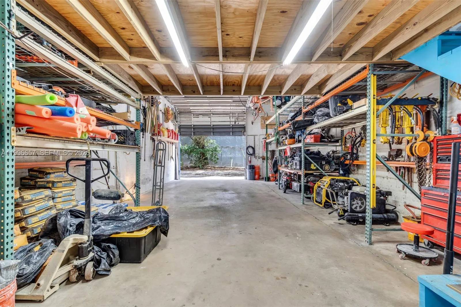 3640 NW 16th St, Lauderhill FL 33311