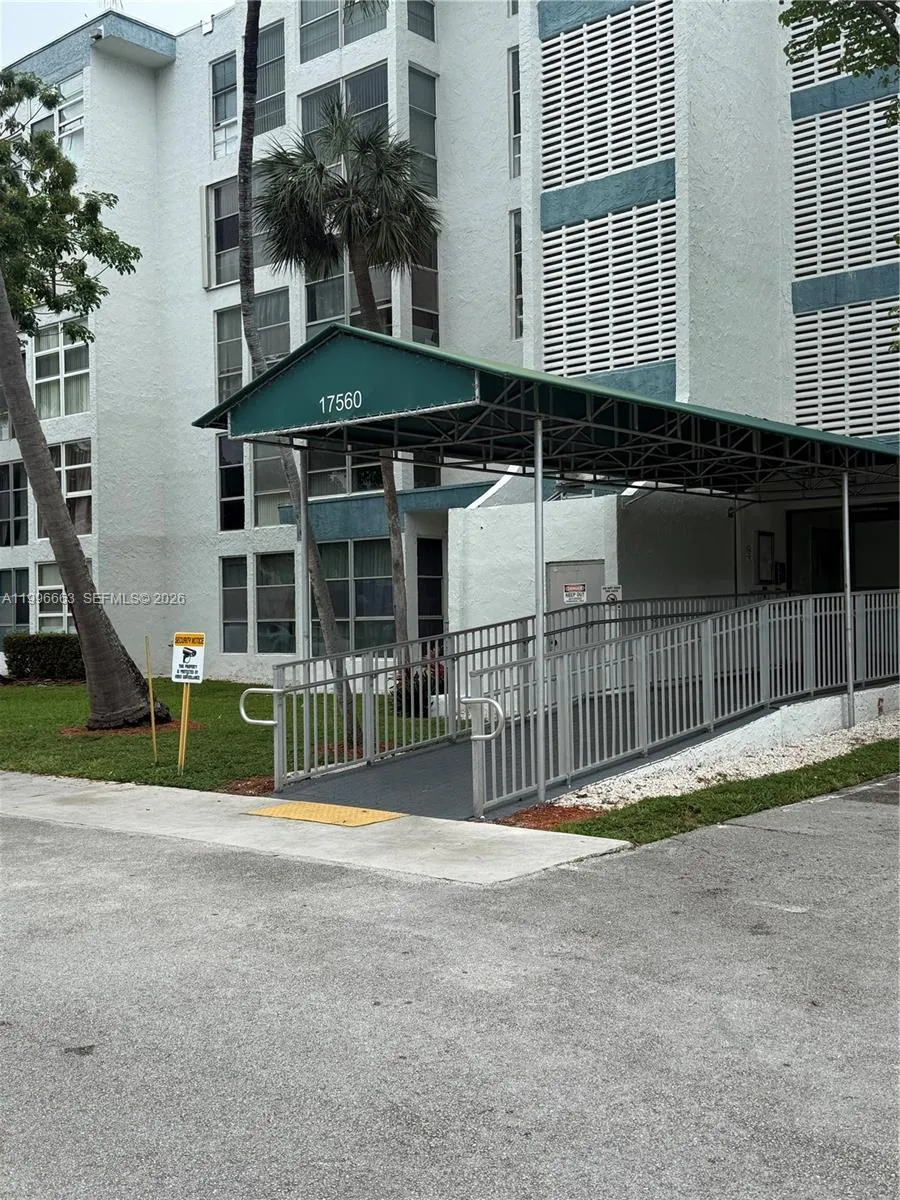 17560 Atlantic Blvd # 302, Sunny Isles Beach FL 33160