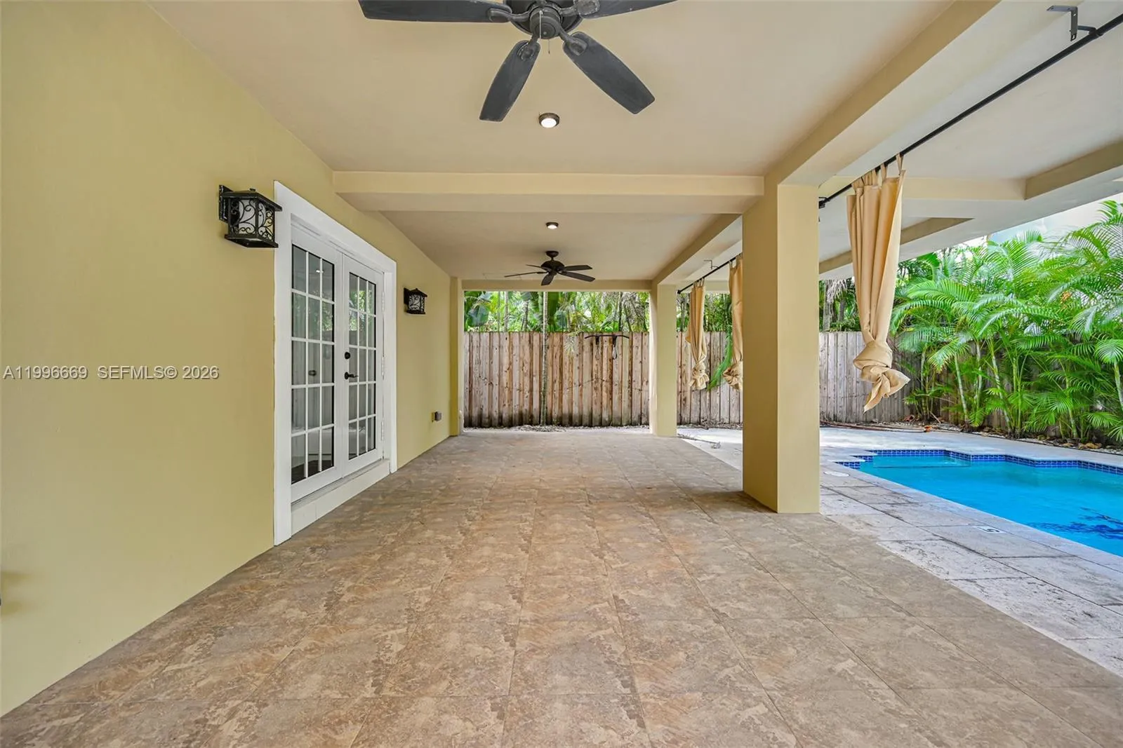 3040 Lucaya St, Miami FL 33133