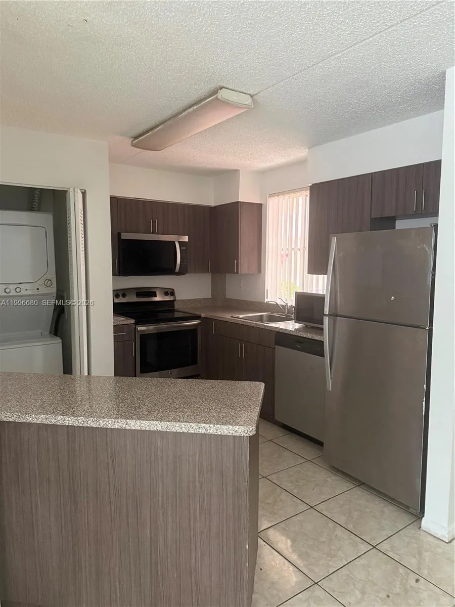 6195 NW 186th St # 109, Hialeah FL 33015