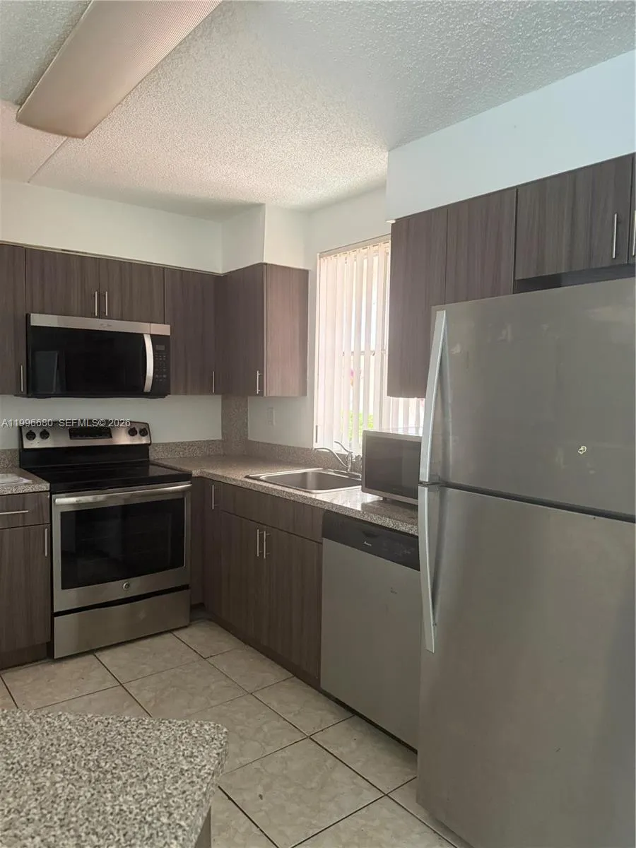 6195 NW 186th St # 109, Hialeah FL 33015