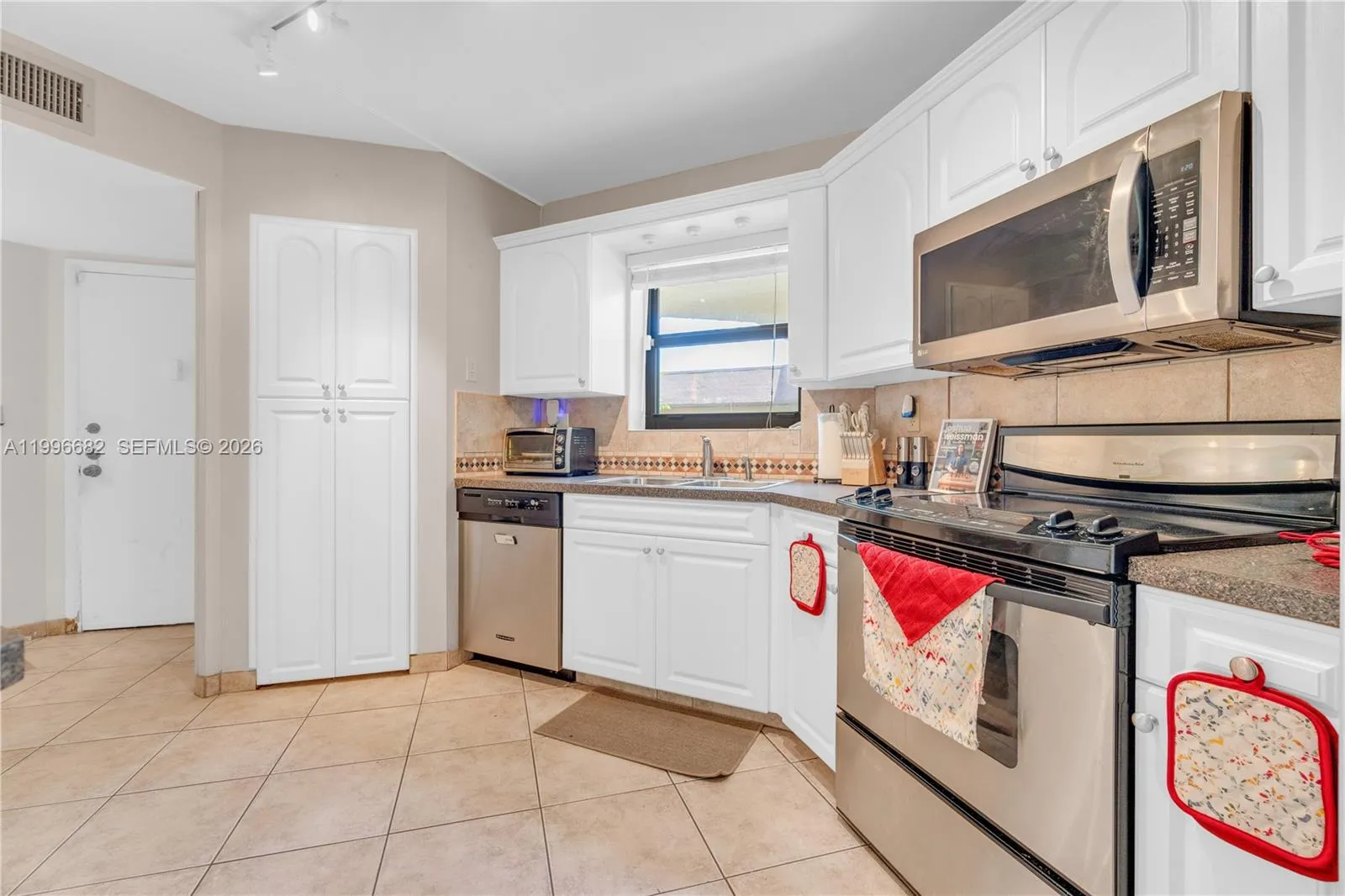 6755 W Broward Blvd # 405, Plantation FL 33317