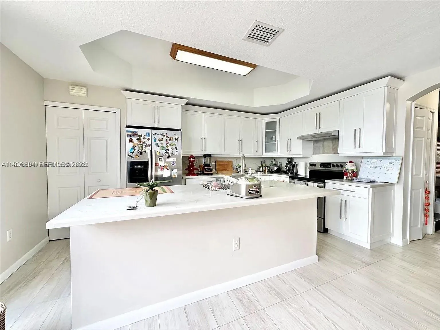 10679 SW 6th St # 902, Pembroke Pines FL 33025