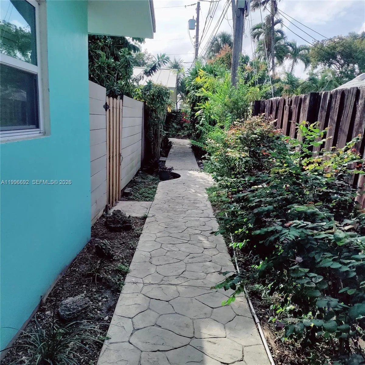 123 SW 19th Ave, Fort Lauderdale FL 33312