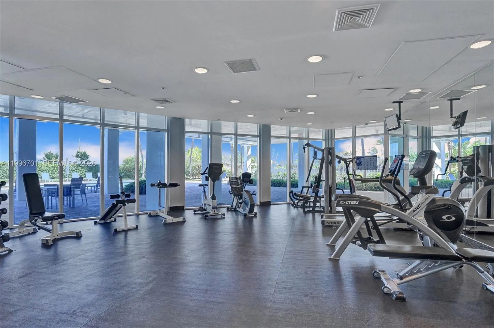 6515 Collins Ave # 1604, Miami Beach FL 33141