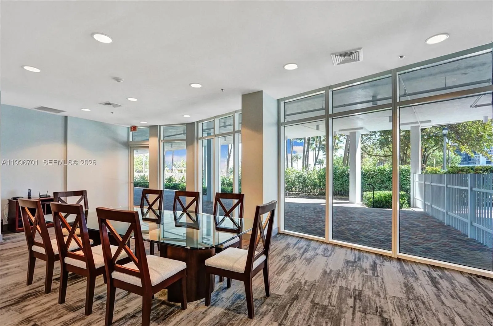 6515 Collins Ave # 1604, Miami Beach FL 33141