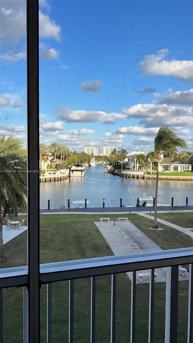 230 N Federal Hwy # 305, Deerfield Beach FL 33441