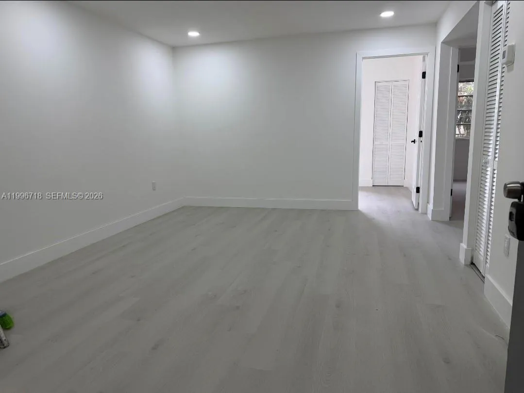 300 W 74th Pl # 217, Hialeah FL 33014