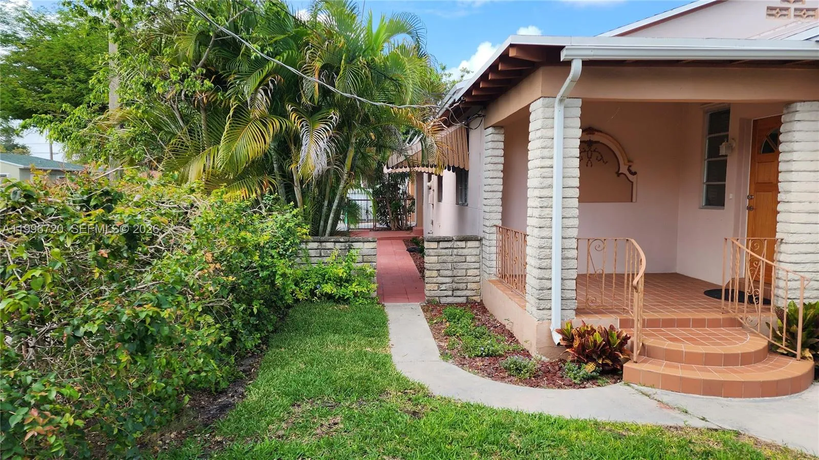 795 NW 42nd St, Miami FL 33127