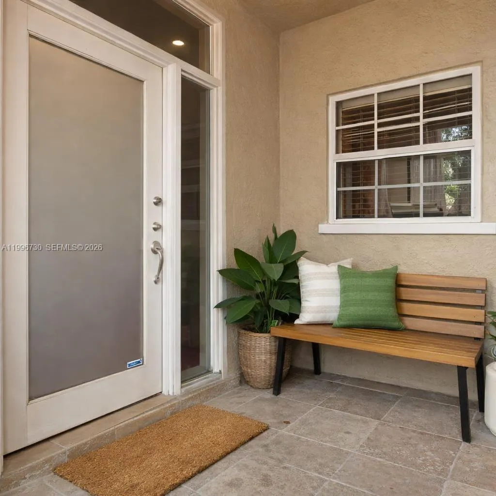 3135 Gifford Ln # C, Miami FL 33133