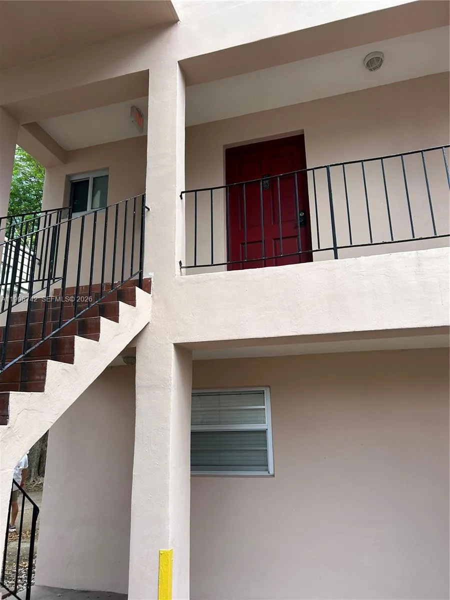 1110 Salzedo St # 2C, Coral Gables FL 33134