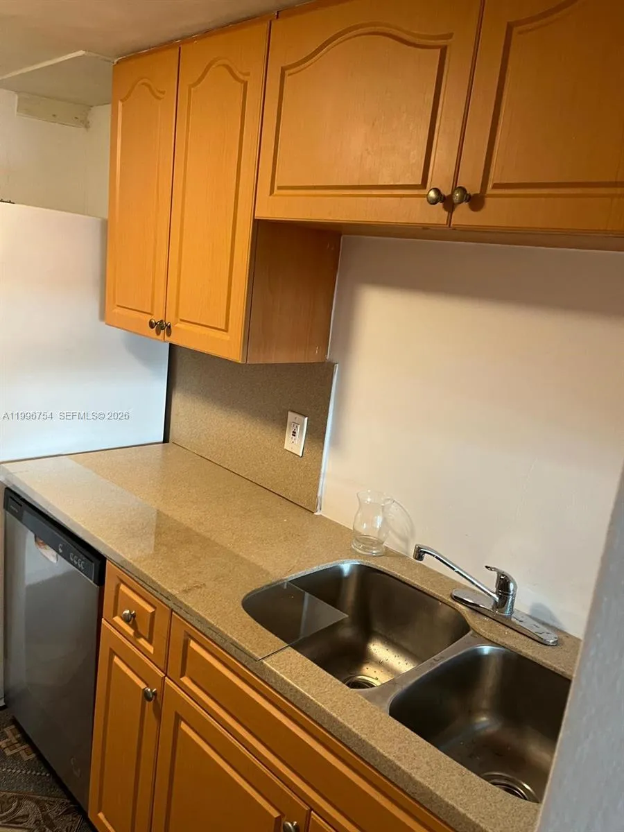 285 NE 191st St # 2901, Miami FL 33179