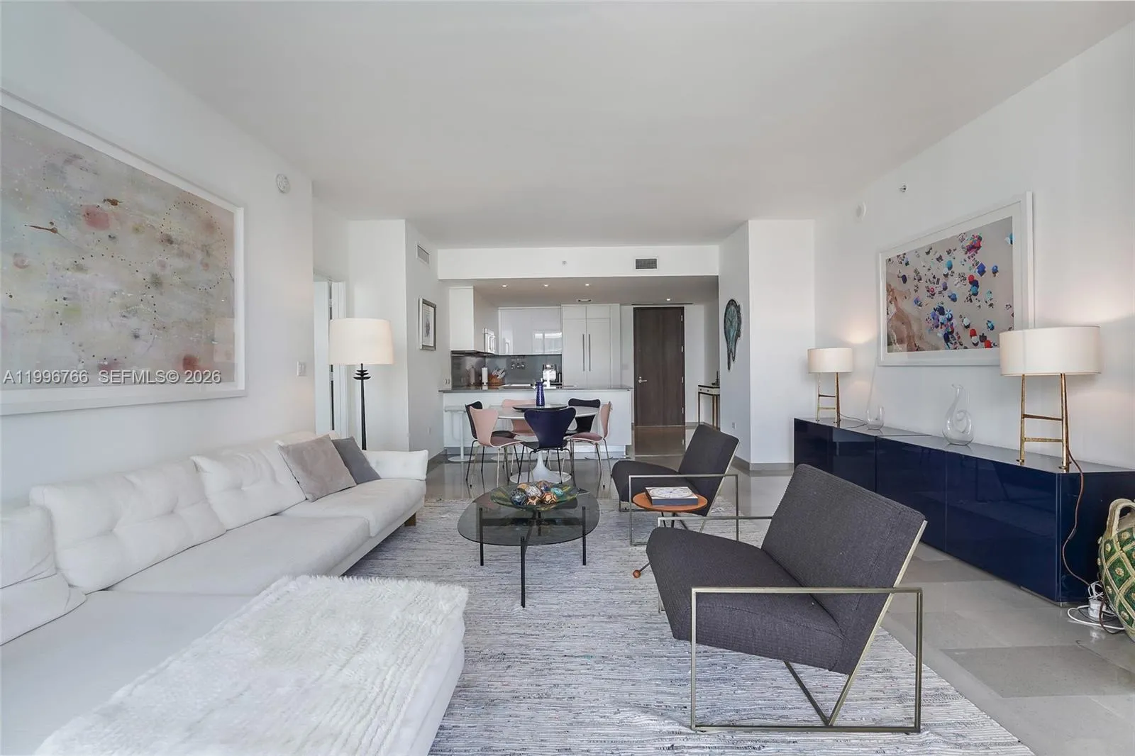 68 SE 6th St # 2104, Miami FL 33131