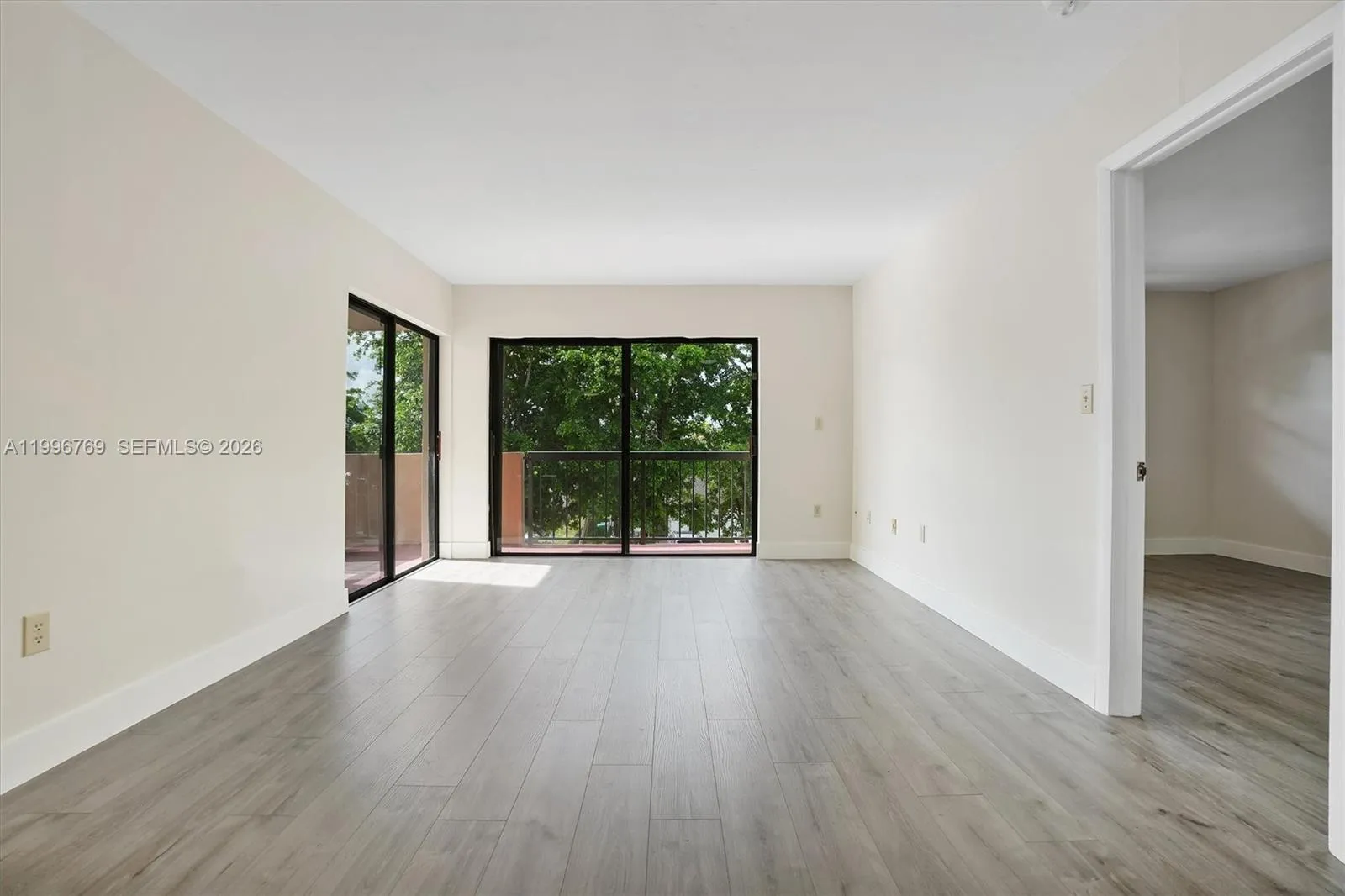 995 SW 84th Ave # 309, Miami FL 33144