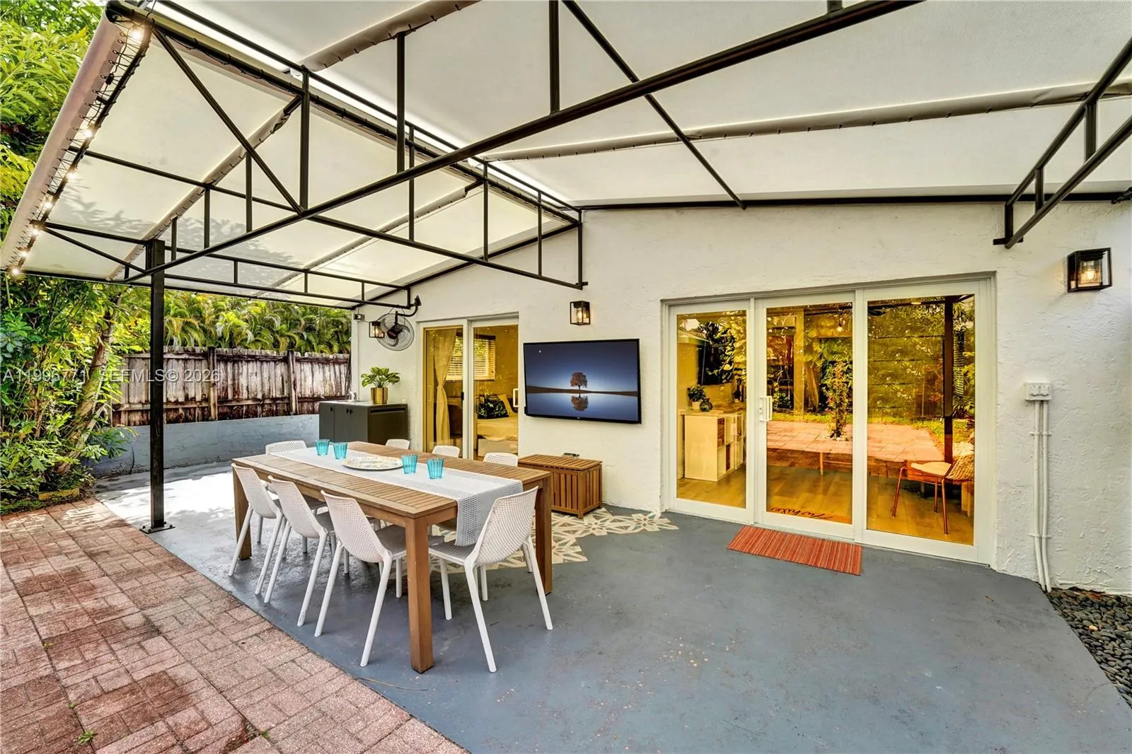 1501 NE 35th St, Oakland Park FL 33334