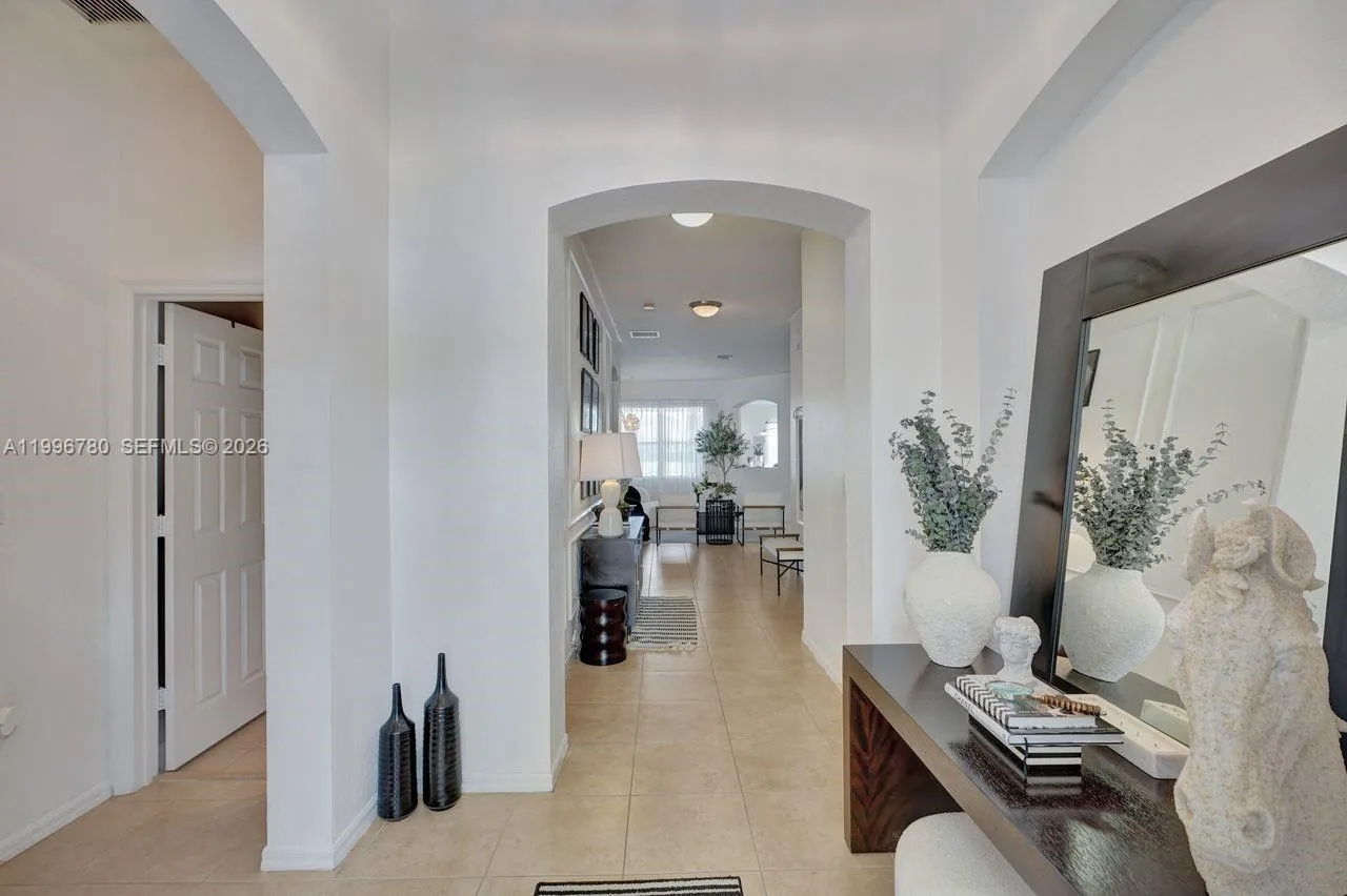 3982 W Whitewater Ave, Weston FL 33332