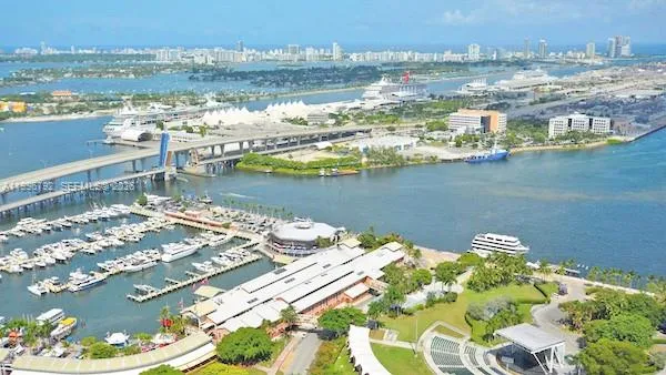 253 NE 2nd St # 2309, Miami FL 33132