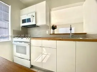 2219 Polk St # 1B, Hollywood FL 33020