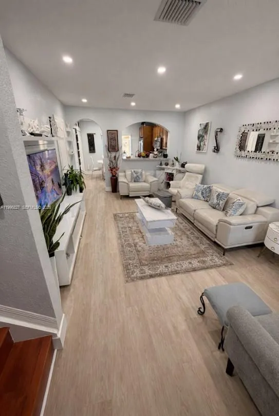 7663 W 36th Ave apt 7, Hialeah FL 33018