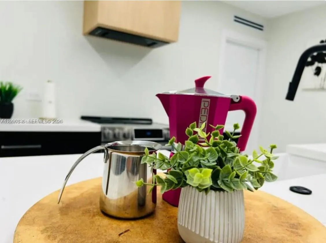 2612 SW 12th St, Miami FL 33135