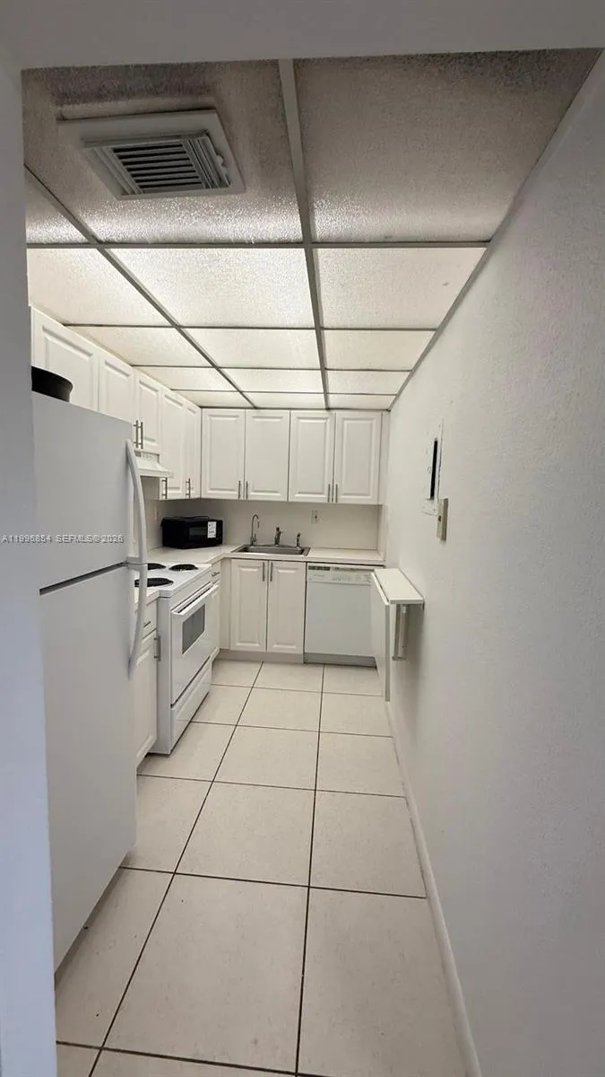 17530 NW 68th Ave # C3010, Hialeah FL 33015