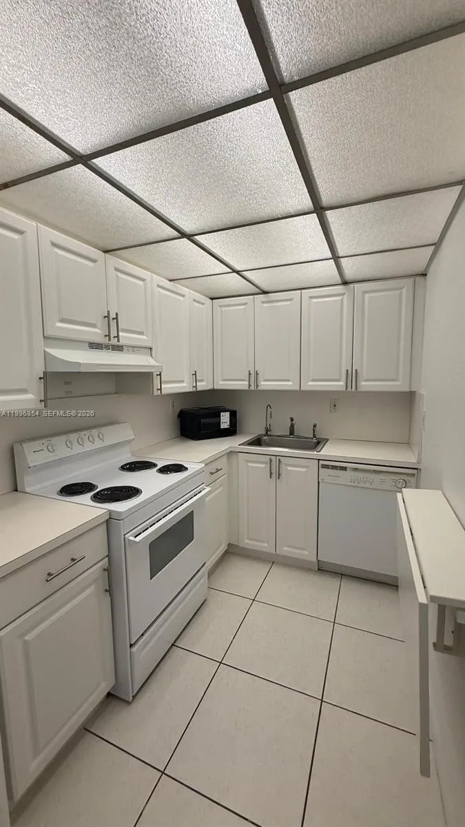 17530 NW 68th Ave # C3010, Hialeah FL 33015