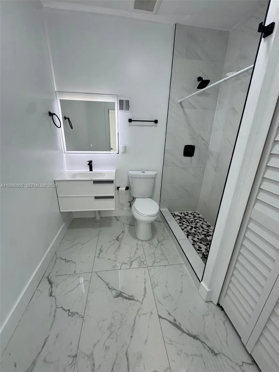 1011 NW 145th St # 1, Miami FL 33168