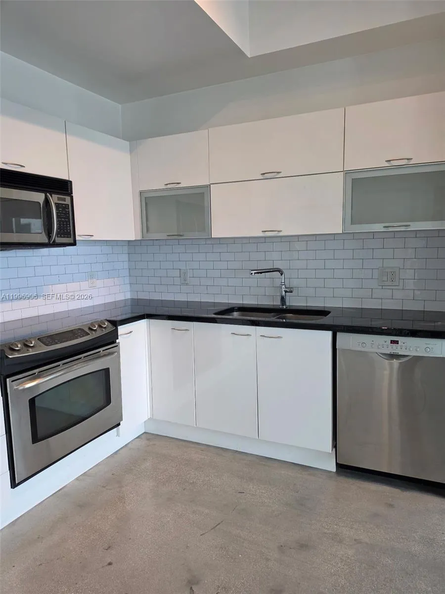 133 NE 2nd Ave # 3306, Miami FL 33132