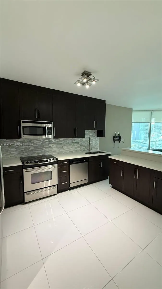 350 S Miami Ave # 2512, Miami FL 33130