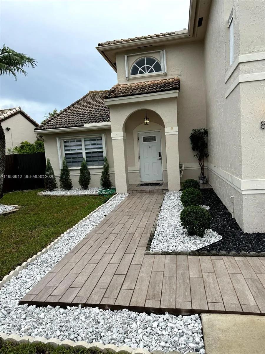 8353 SW 161st Pl, Miami FL 33193