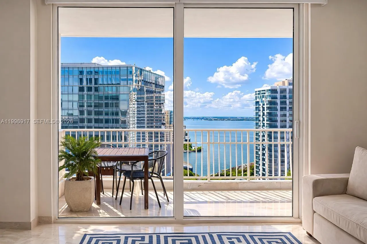 701 Brickell Key Blvd # 1611, Miami FL 33131