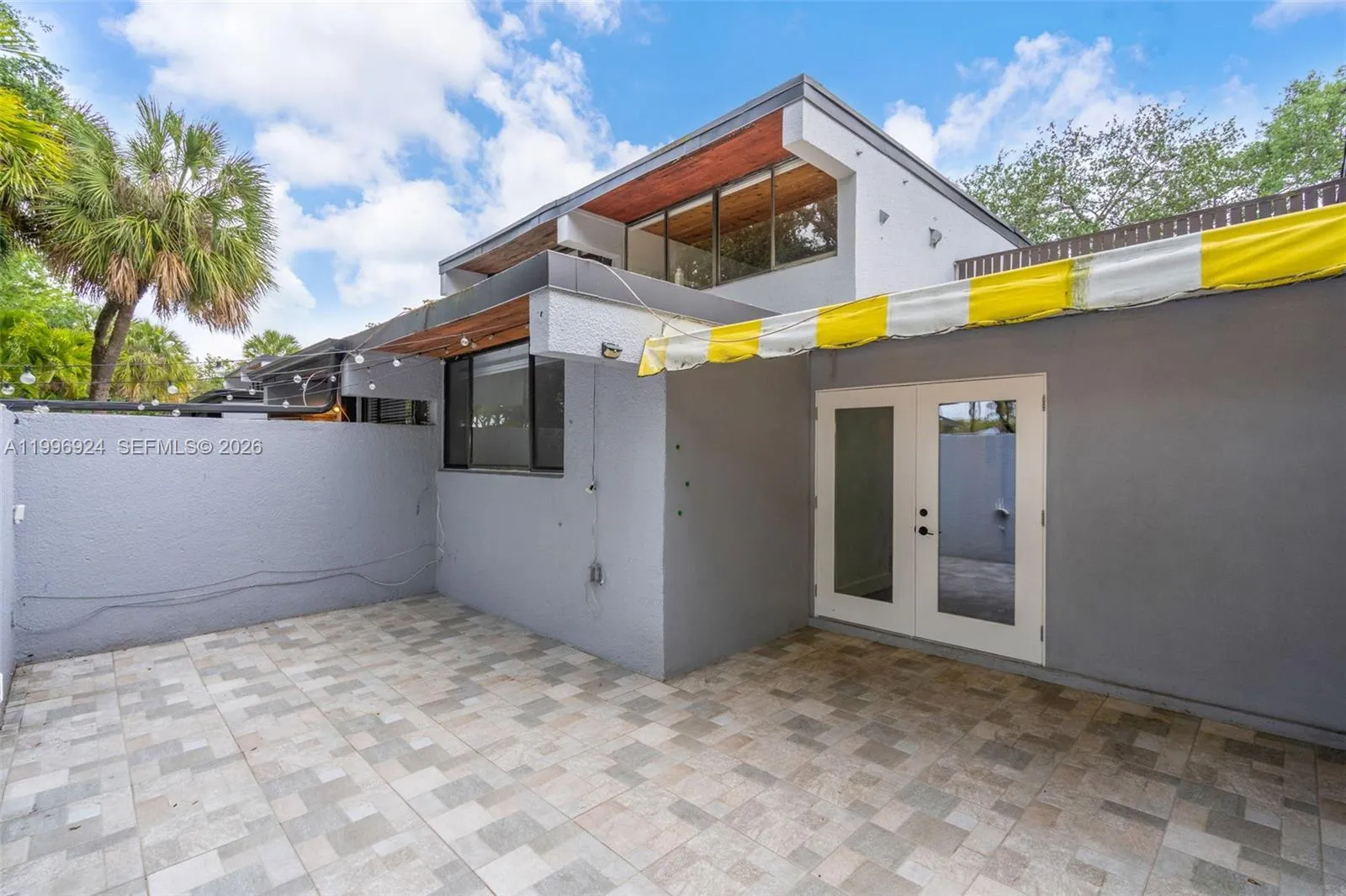 6448 Windmill Gate Rd, Miami Lakes FL 33014