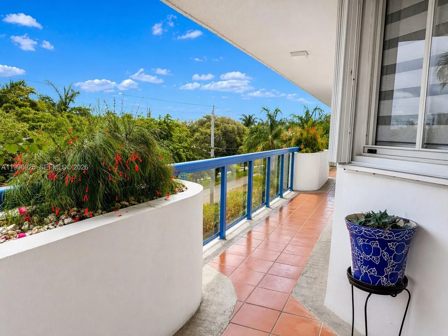 2370 NE 135th St # 405, North Miami FL 33181